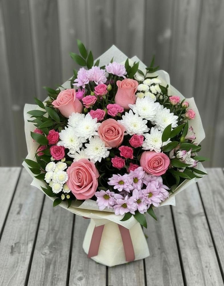 Букет цветов из: Альстромерии, Гвоздики, Розы и Хризантемы в Тухчаре