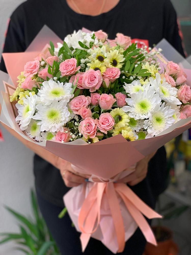 Букет цветов из: Розы и Хризантемы в Тухчаре