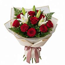 Букет цветов из:  Лилии и Розы в Тухчаре