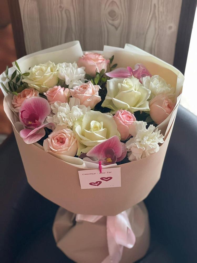 Букет цветов из: Орхидеи, Розы и Гвоздики в Тухчаре