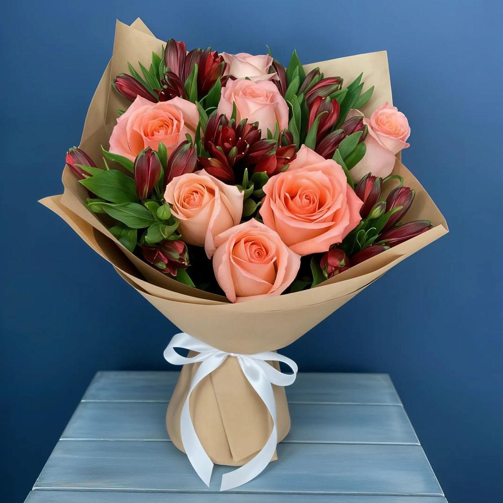 Букет цветов из: Розы и Альстромерии в Тухчаре