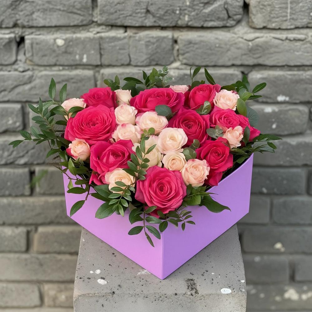 Цветочная композиция из Розы в коробке в Тухчаре