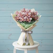 Букет цветов из:  Орхидеи и Розы #REPLACE_PRED# Тухчаре