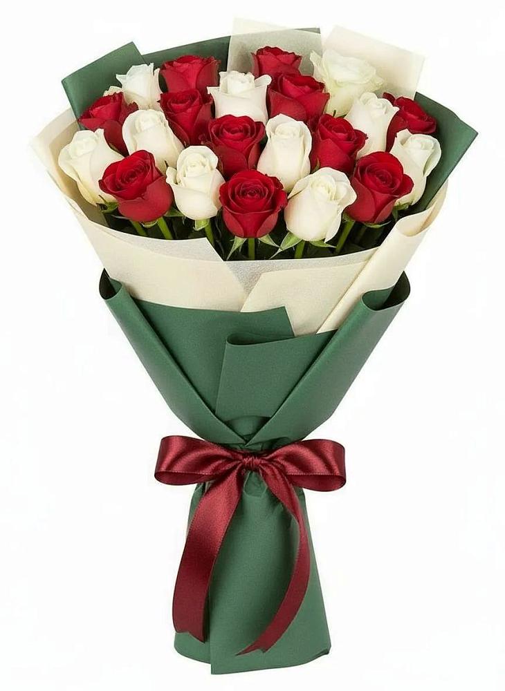 Букет Микс из красных и белых роз в Тухчаре