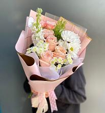 Букет цветов из:  Хризантемы и Розы в Тухчаре