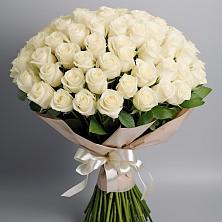 Букет 101 беля роза Белоснежка в Тухчаре
