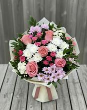 Букет цветов из:  Альстромерии, Гвоздики, Розы и Хризантемы в Тухчаре