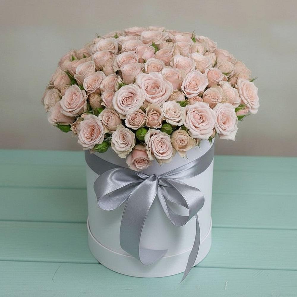 Цветочная композиция из Розы в шляпной коробке в Тухчаре